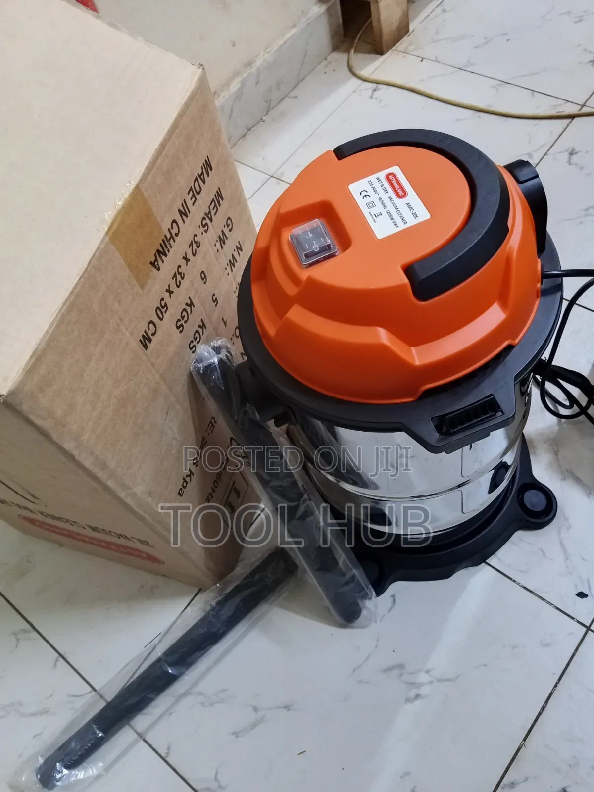 Vacuum Cleaner/Astramilano Wet Vacuum Cleaner