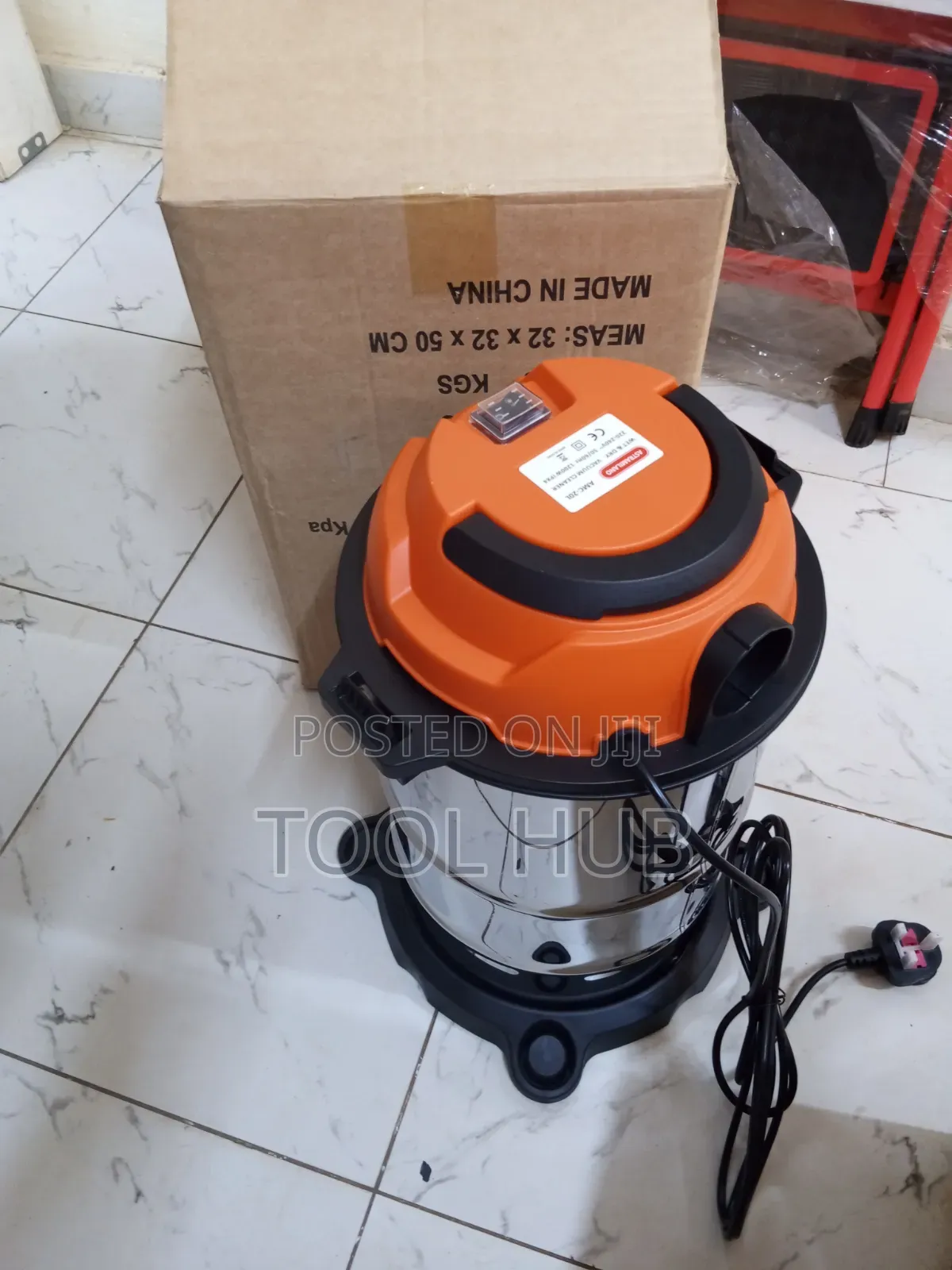 Vacuum Cleaner/Astramilano Wet Vacuum Cleaner