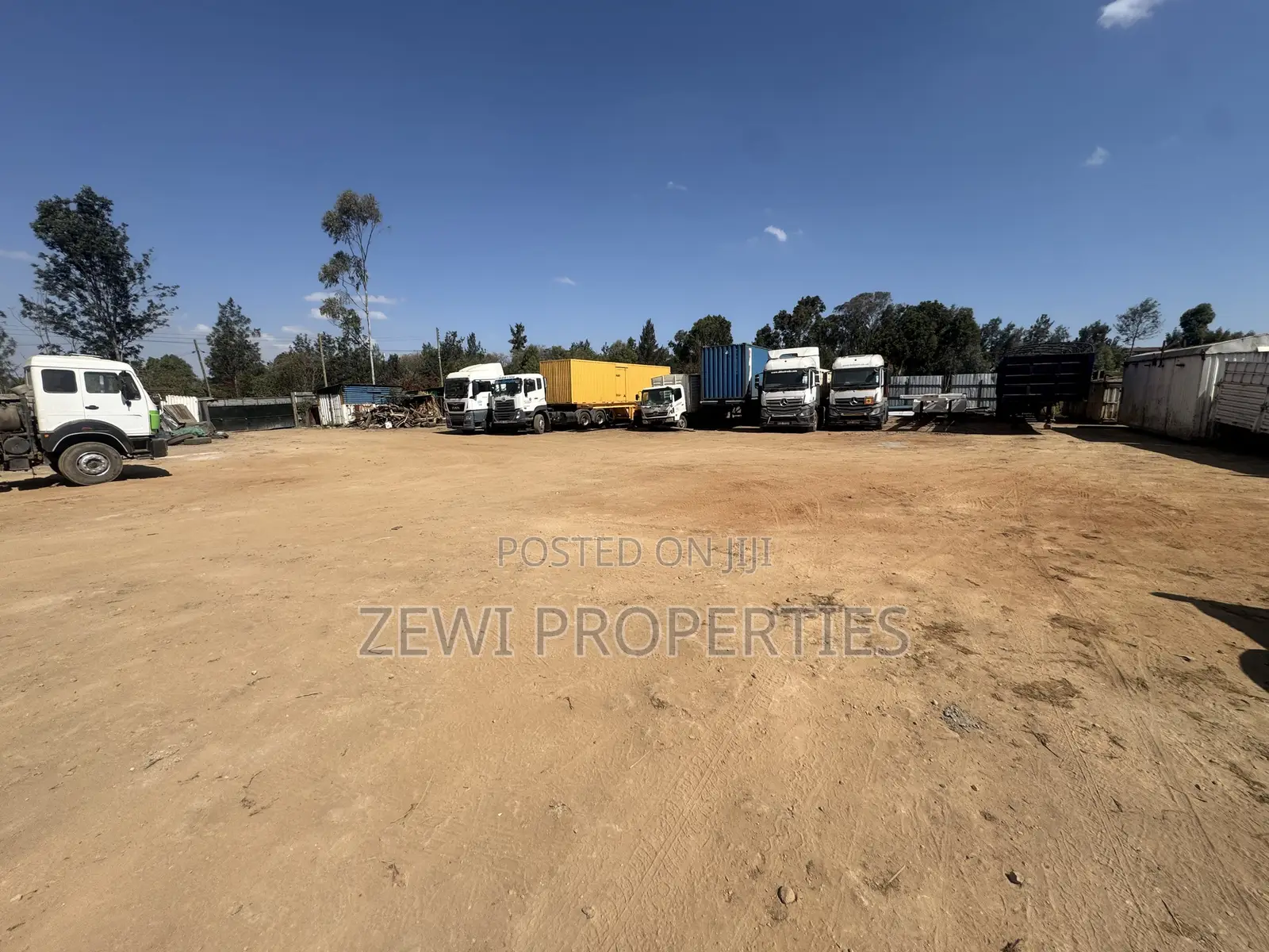 4000 SQF Karen to Let