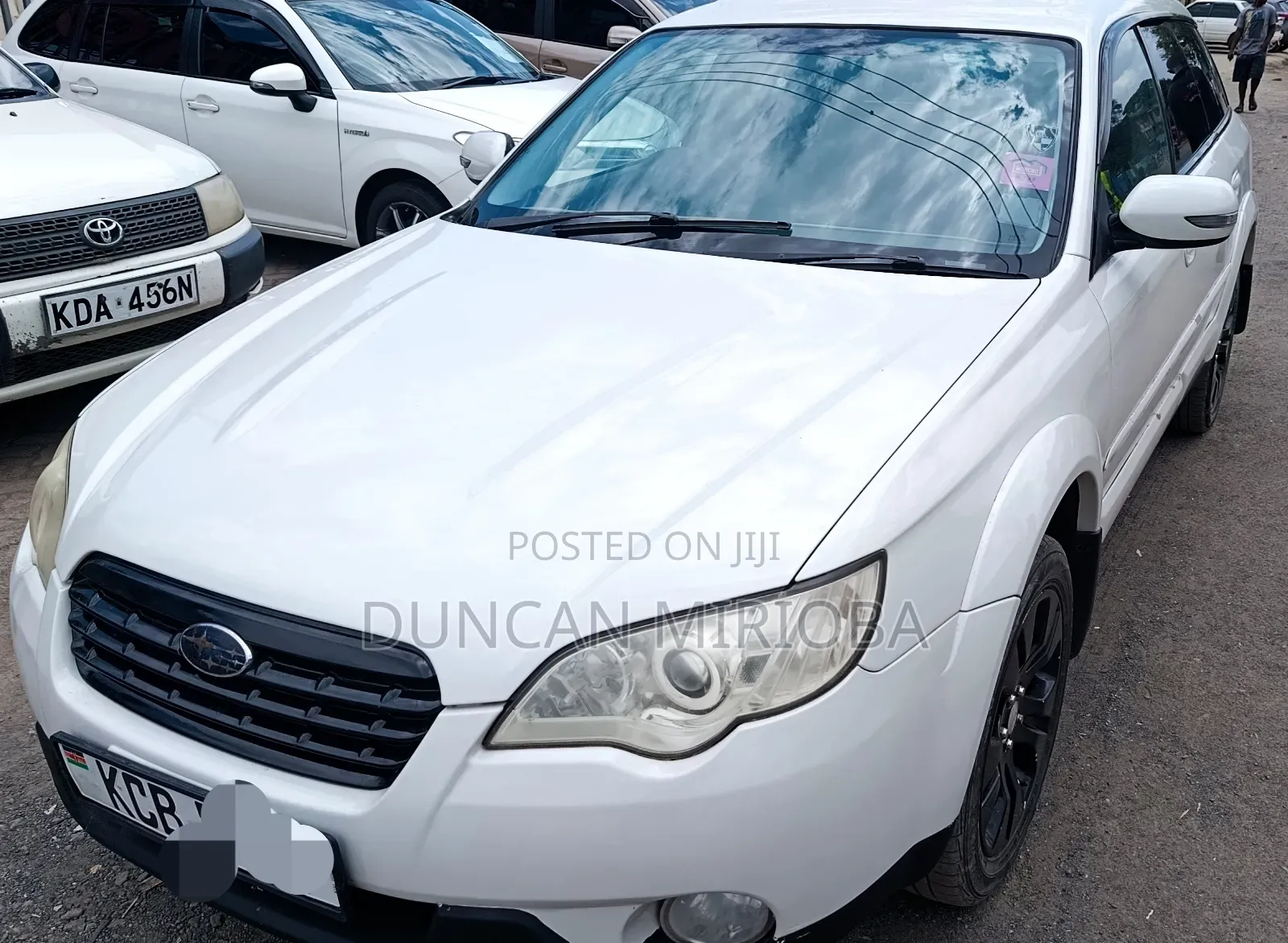 Subaru Outback 2010 White