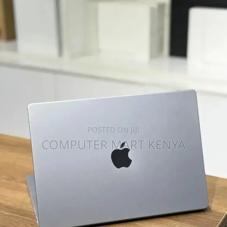 New Laptop Apple MacBook Pro 16GB Apple M1 Pro SSD 512GB