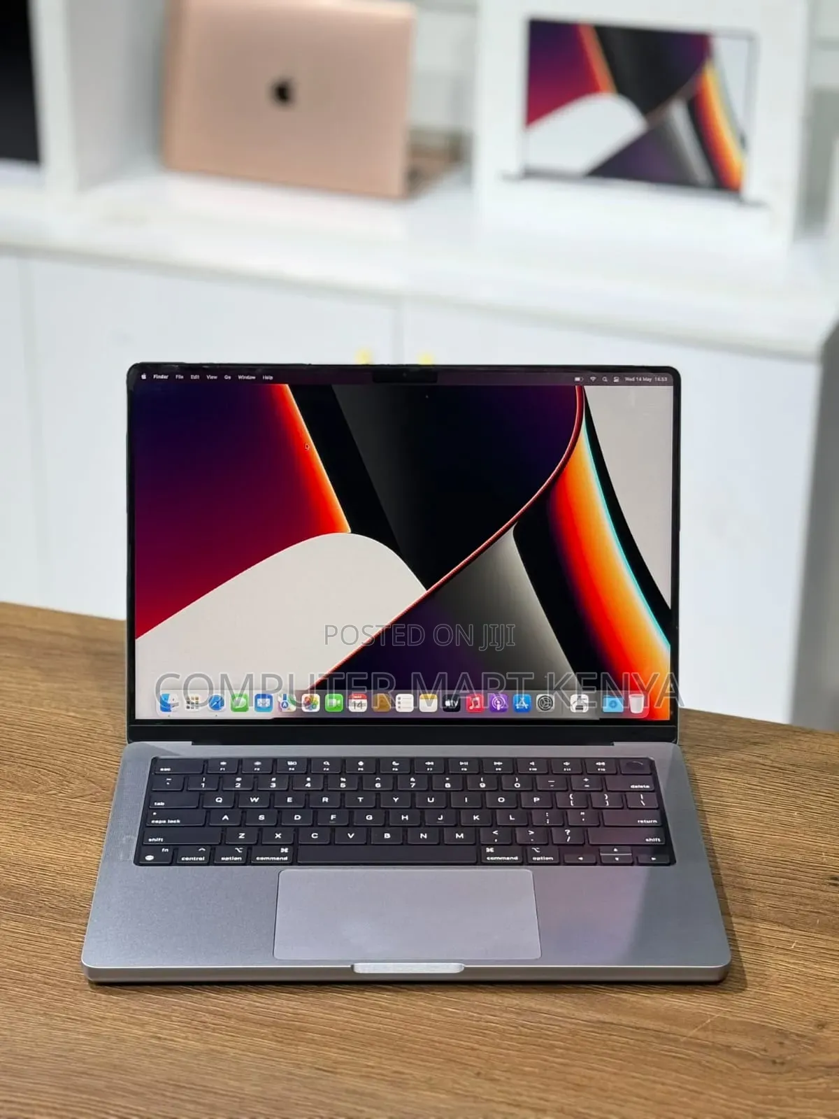 New Laptop Apple MacBook Pro 16GB Apple M1 Pro SSD 512GB