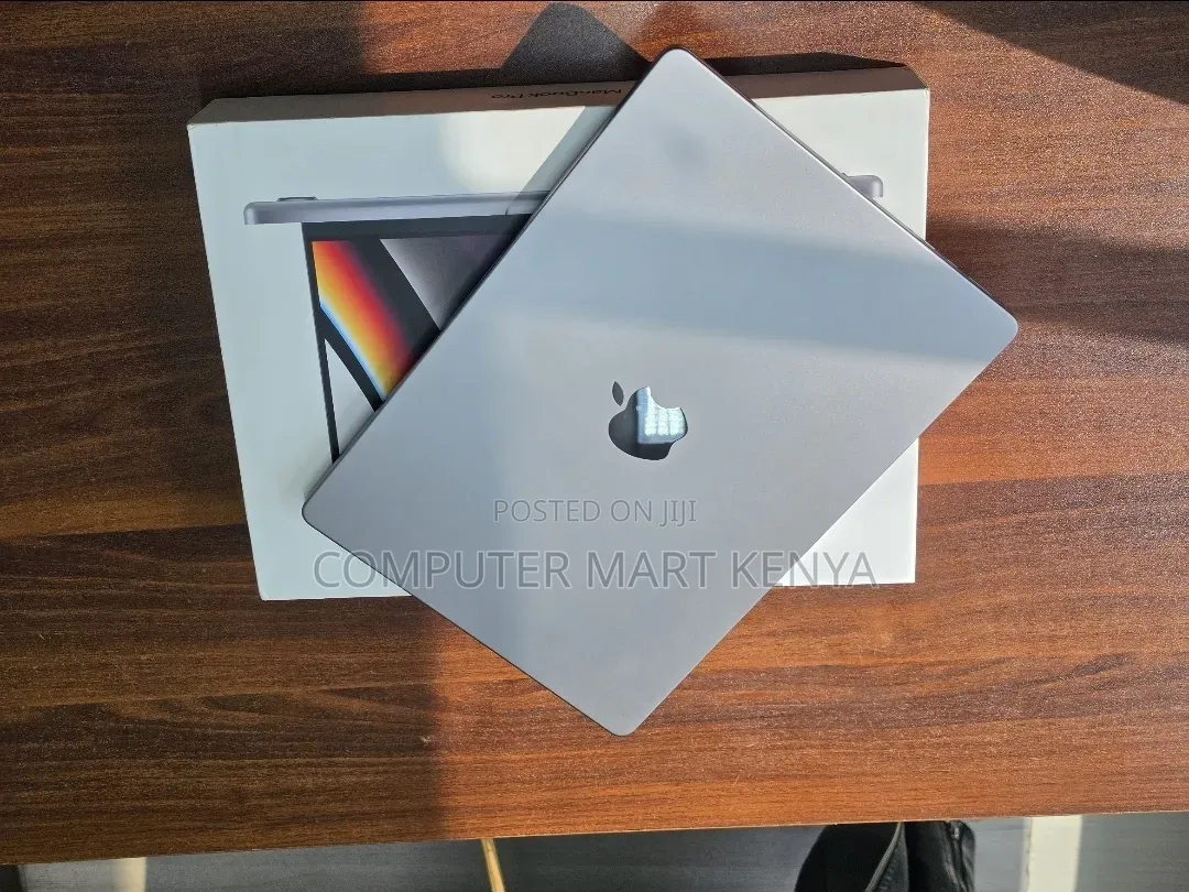 New Laptop Apple MacBook Pro 16GB Apple M1 Pro SSD 512GB