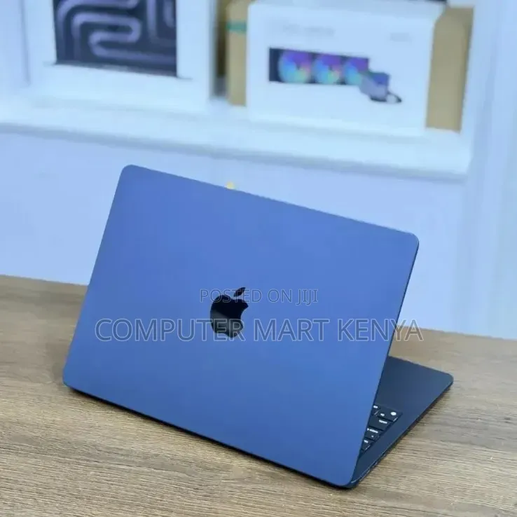 New Laptop Apple MacBook Air 8GB Apple M2 SSD 256GB
