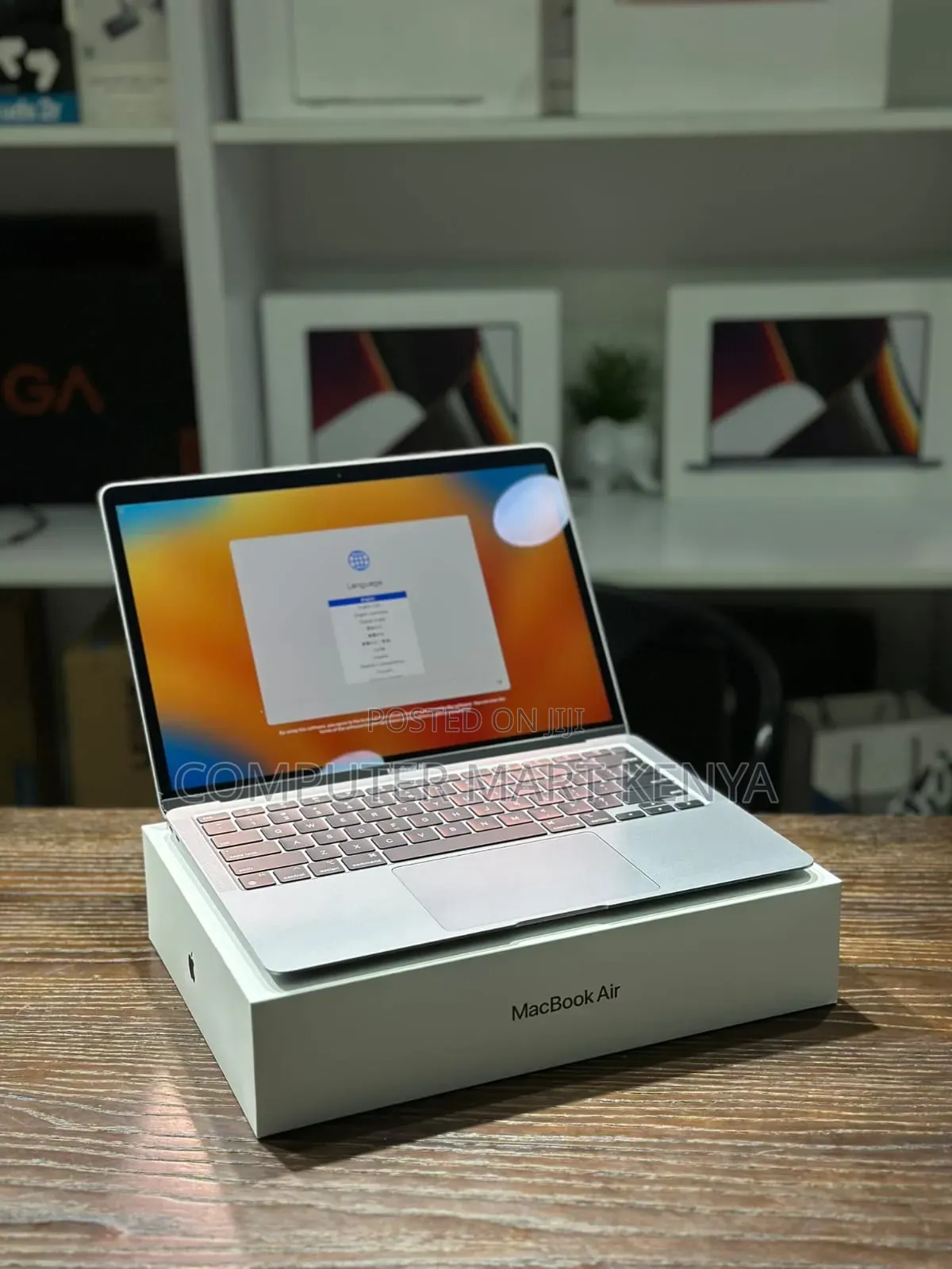New Laptop Apple MacBook Air 8GB Apple M1 SSD 256GB
