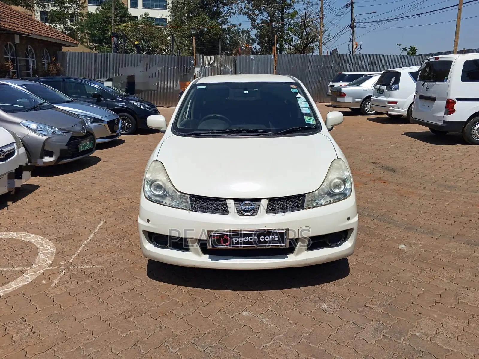 Nissan Wingroad 2014 White