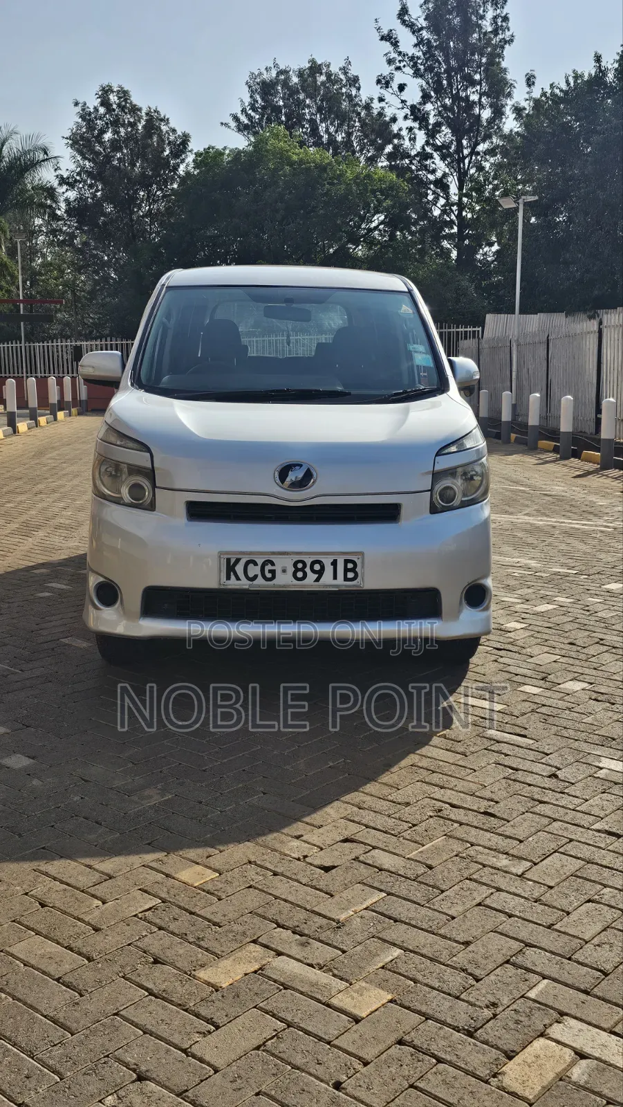 Toyota Voxy 2007 Gray