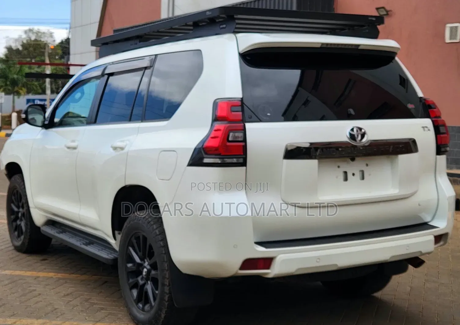 Toyota Land Cruiser Prado 2021 White