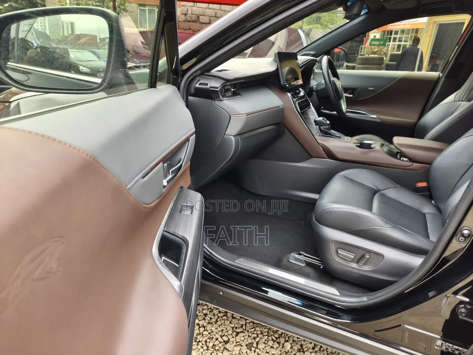 Toyota Harrier 2.0 2020 Black