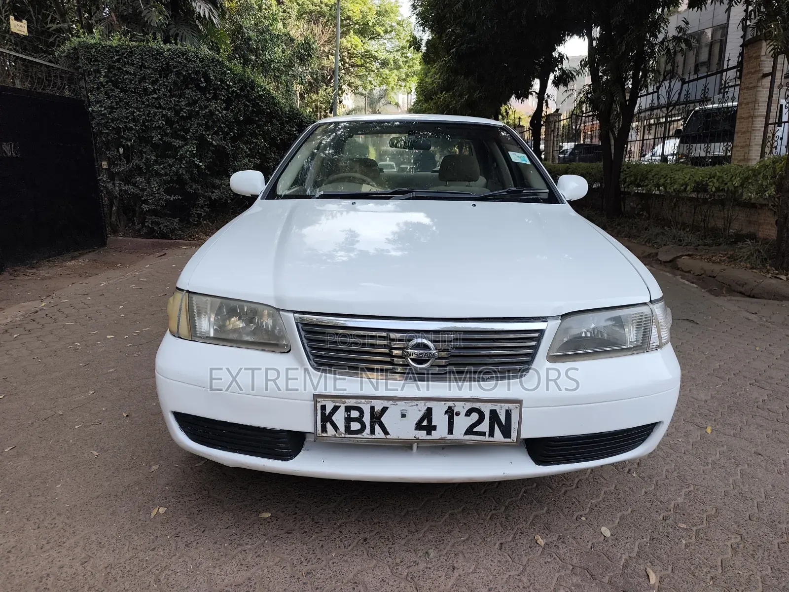 Nissan Sunny 2003 White