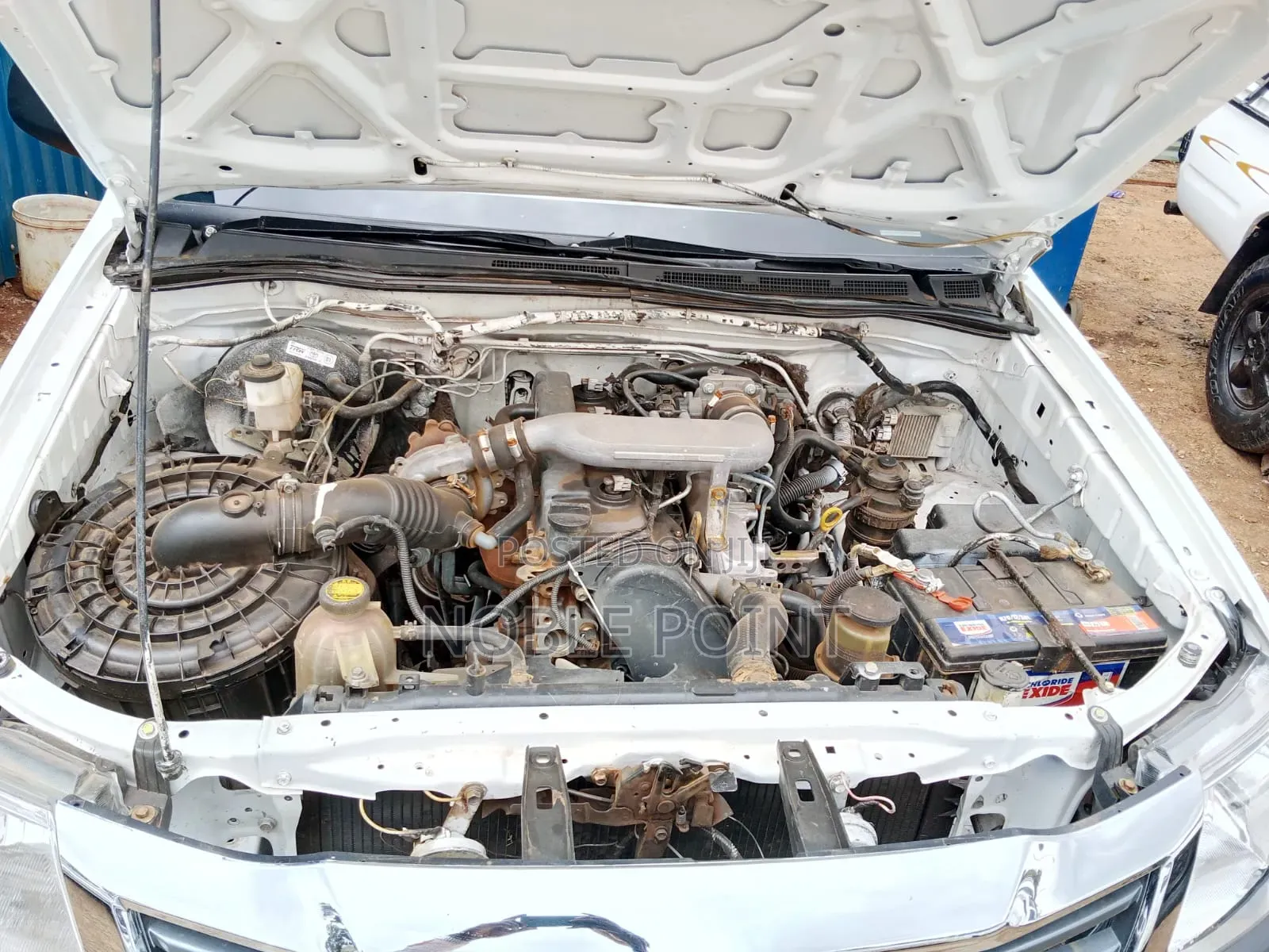 Toyota Hilux 2010 White