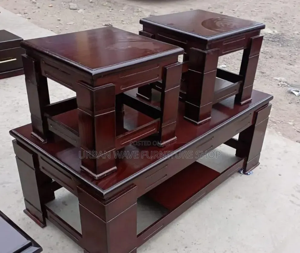 Mahogany Coffee Tables With Stools