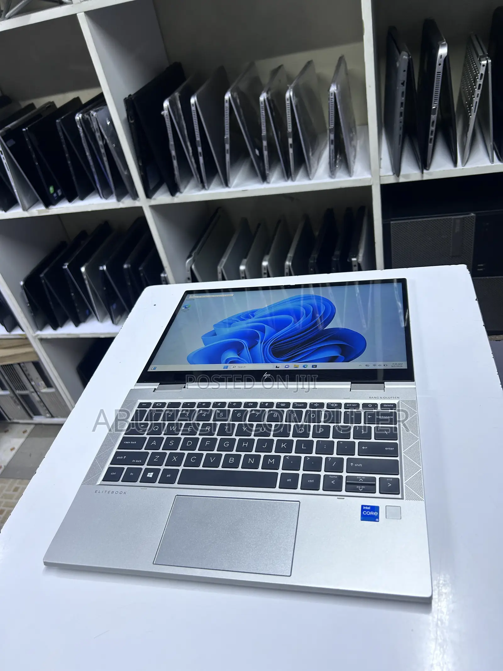 Laptop HP EliteBook 830 G8 8GB Intel Core i7 SSD 256GB