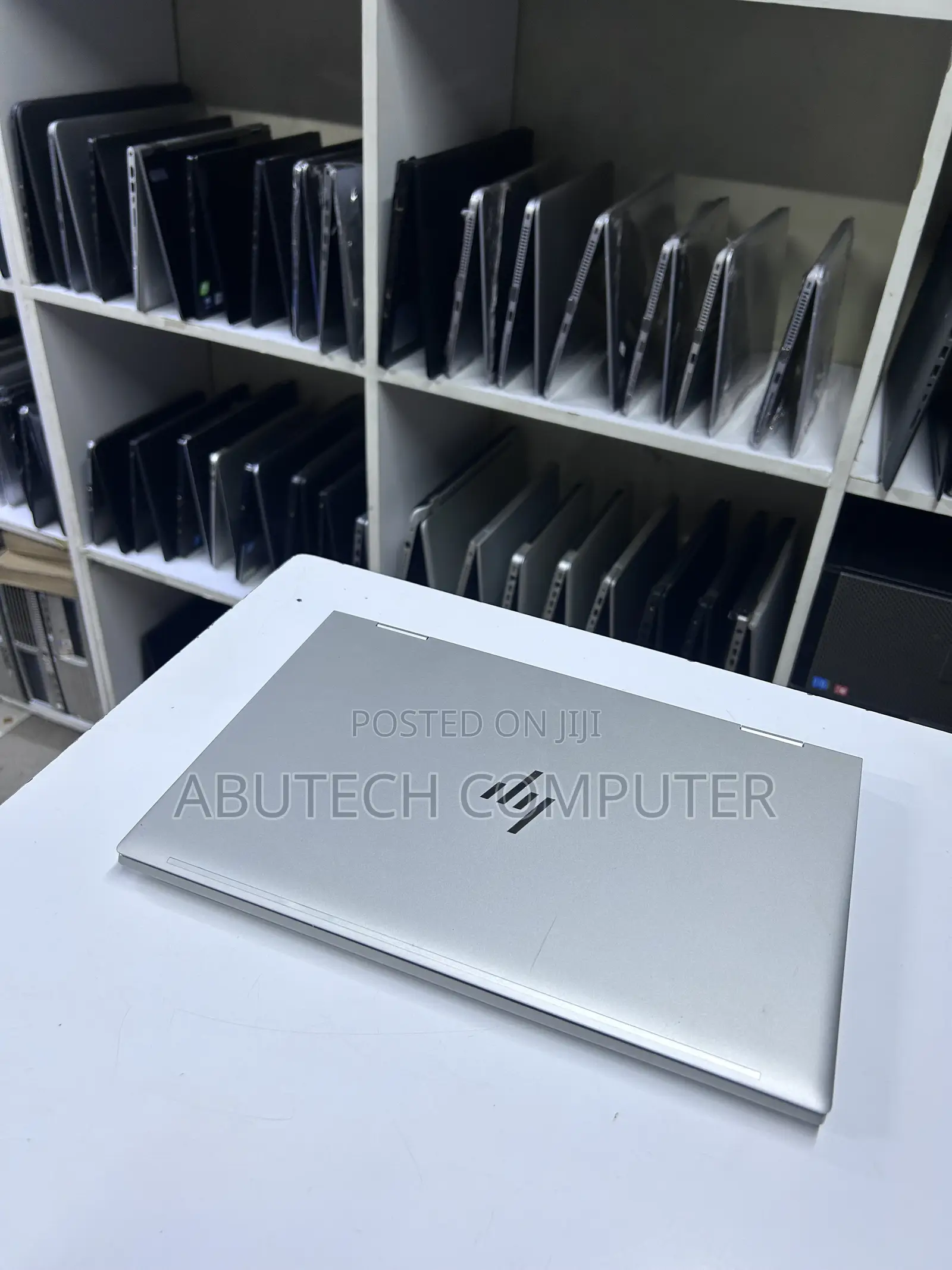 Laptop HP EliteBook 830 G8 8GB Intel Core i7 SSD 256GB