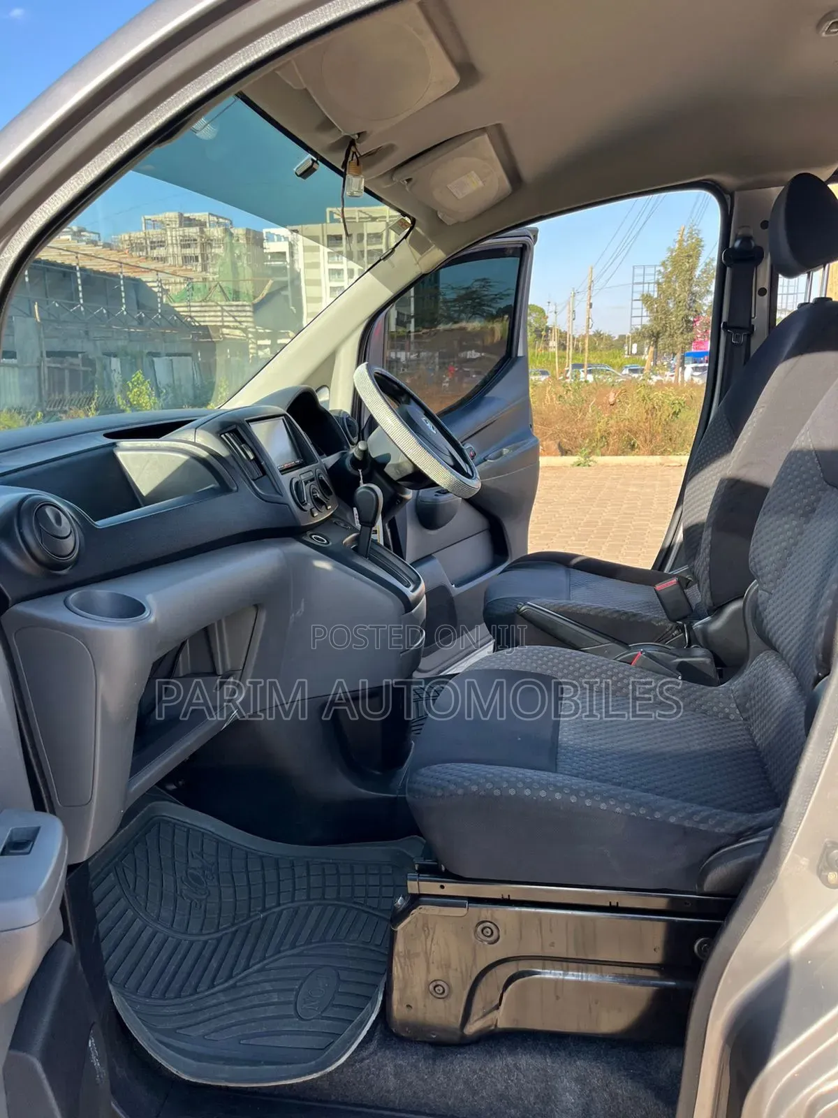 Nissan NP200 2016 Gray