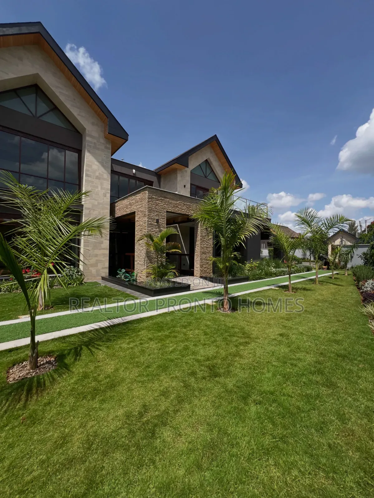 4bdrm Mansion in Runda for sale