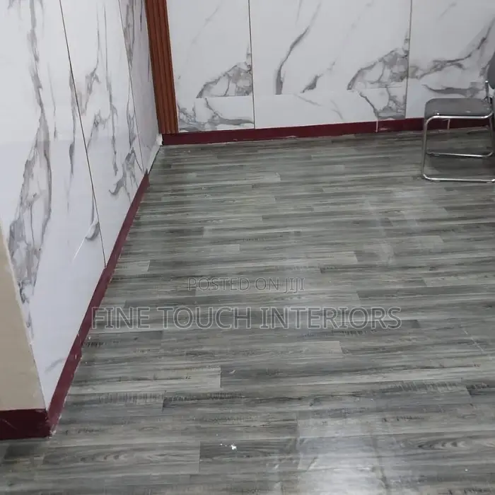 Signature Wood-Effect Vinyl Flooring Carpets