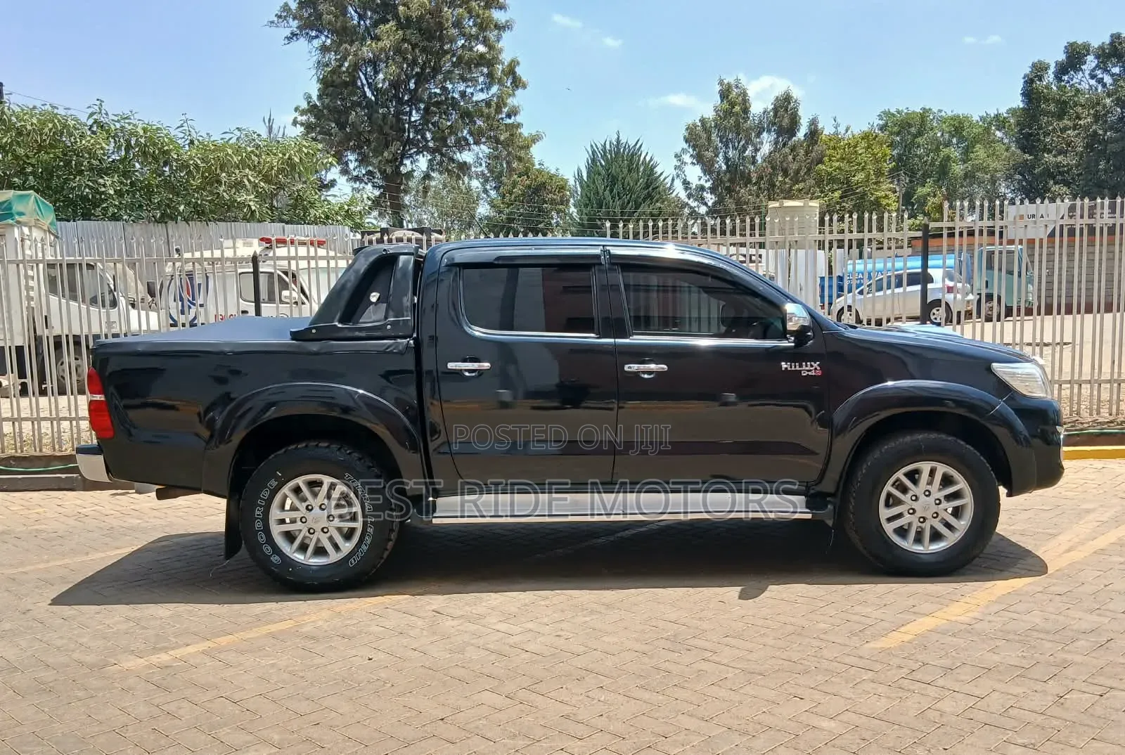 Toyota Hilux 3.0 D-4D 4x4 2014 Black