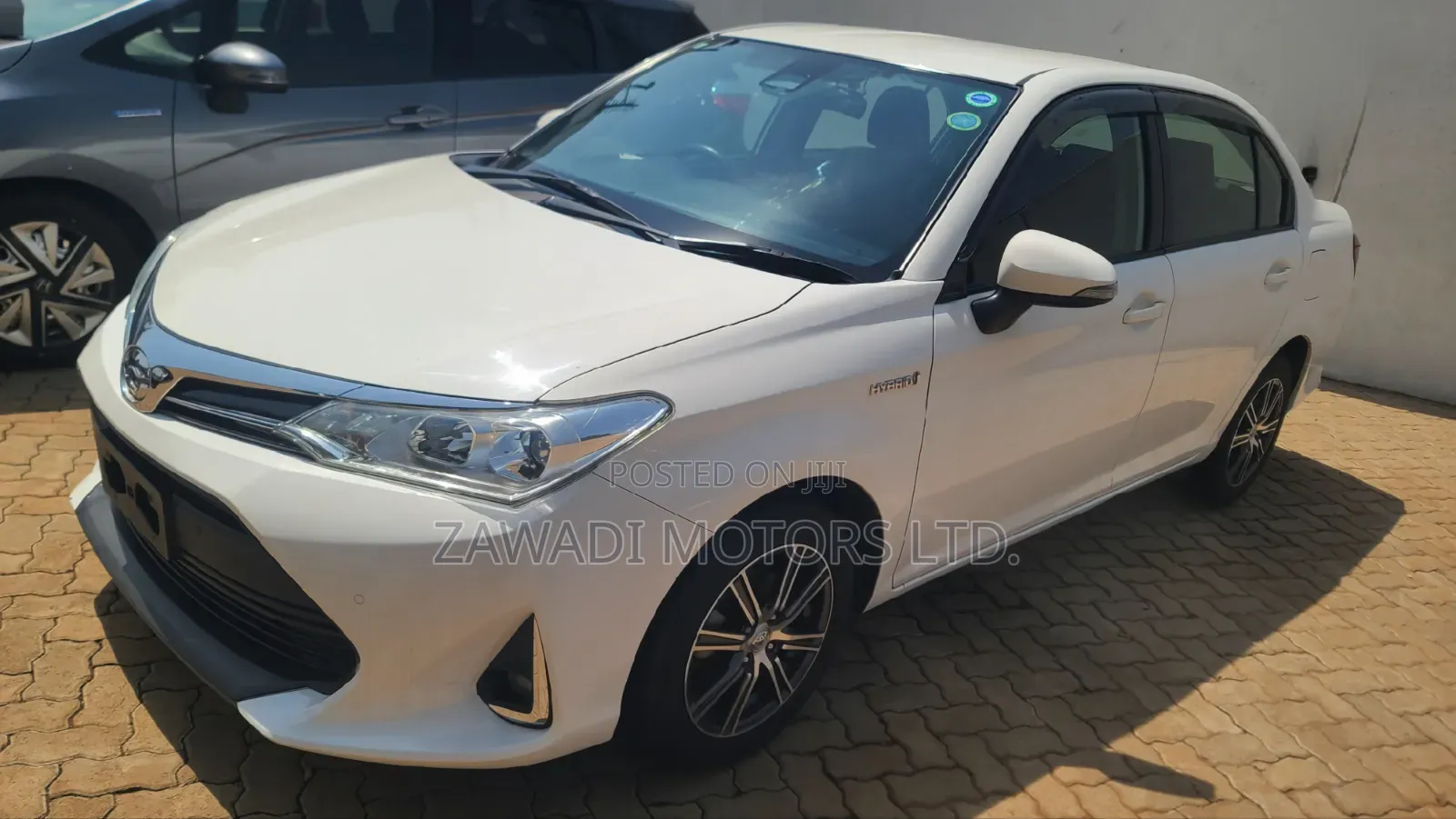 Toyota Axio 1.5 Hybrid 2WD 2019 White