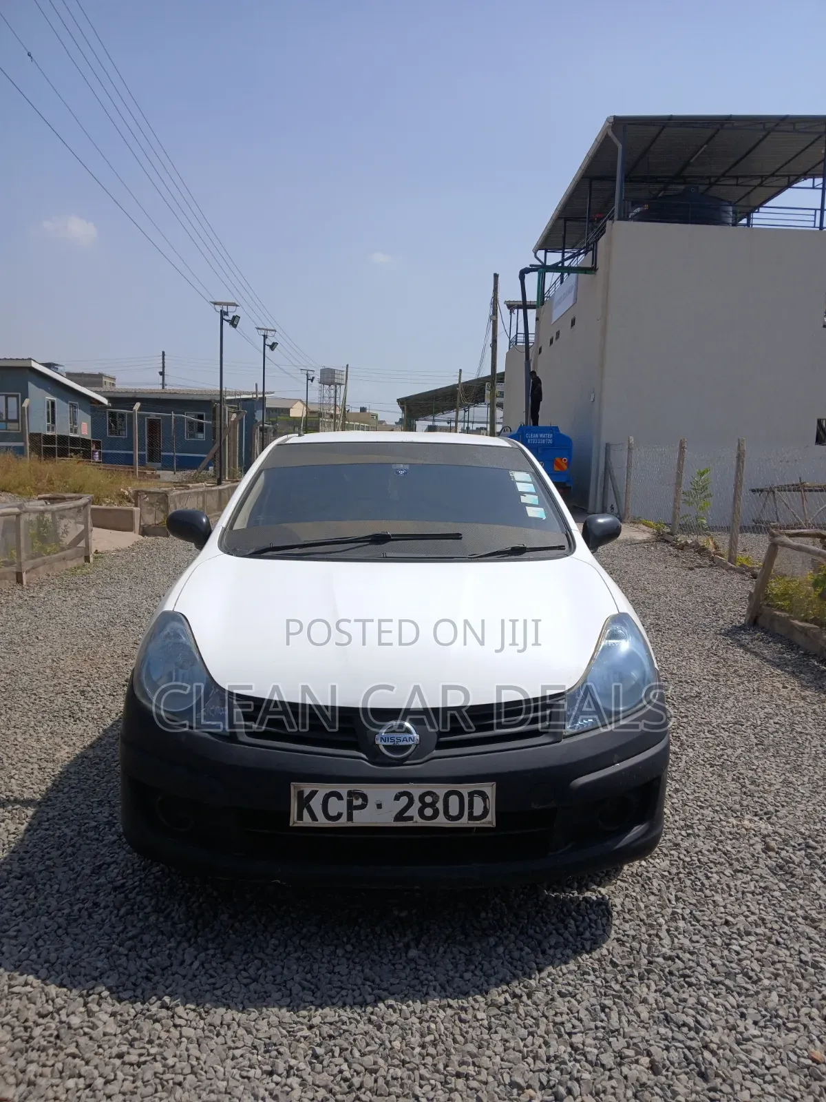 Nissan Advan 2011 White