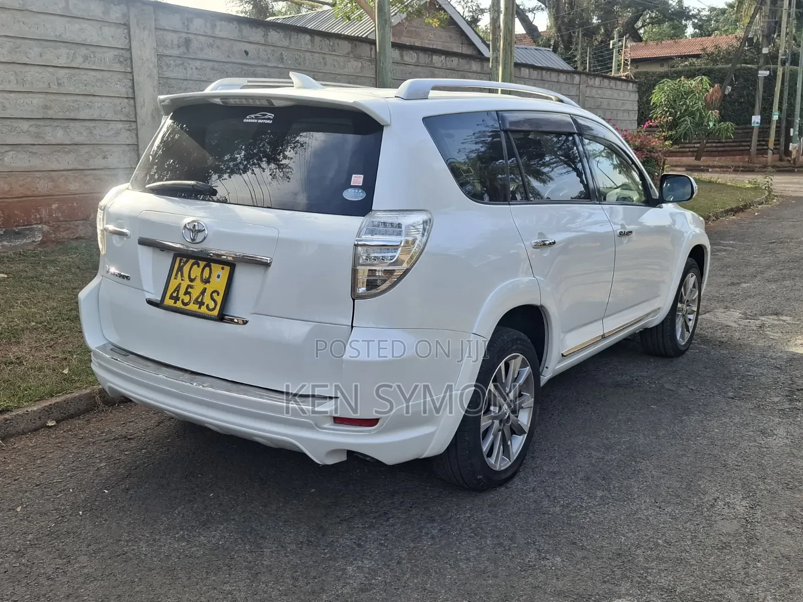 Toyota Vanguard 2013 Pearl