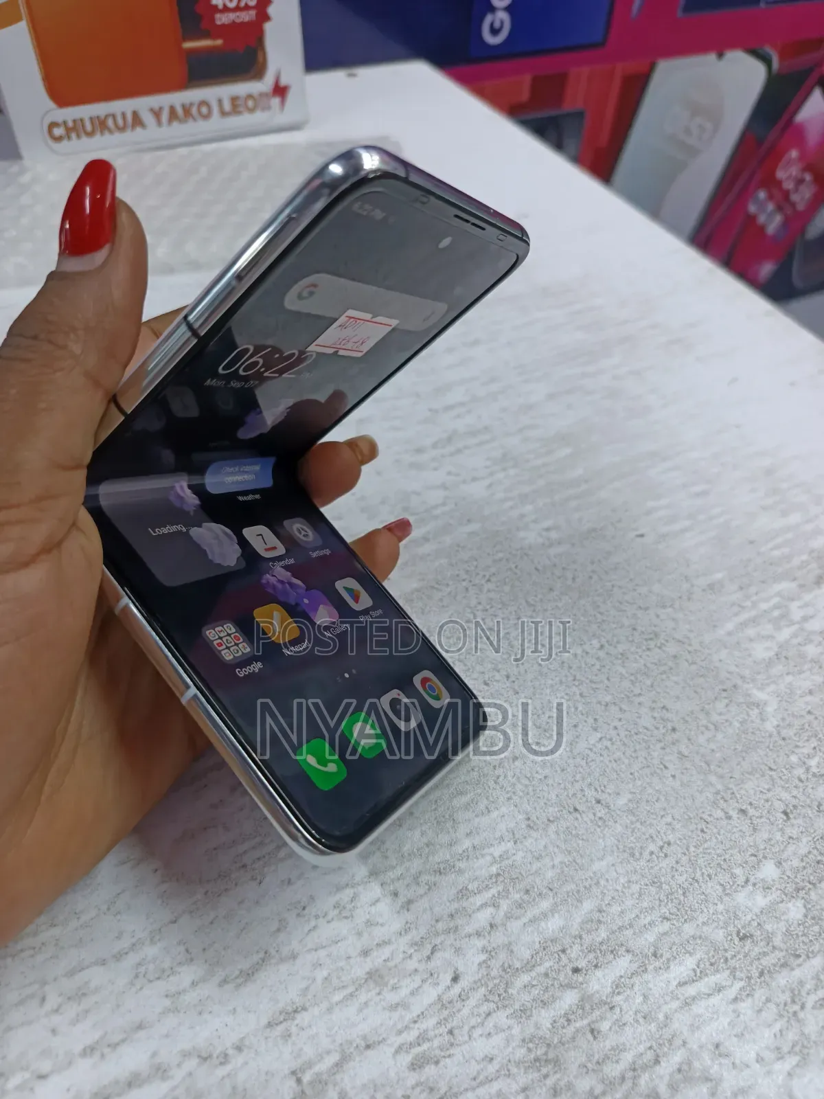 New Tecno Phantom V Flip 5G 256 GB Silver