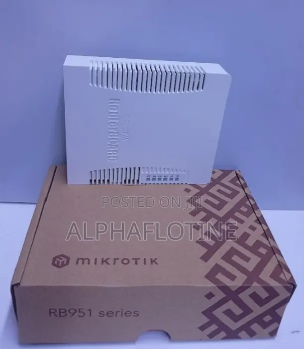 MikroTik RB951Ui-2HnD High-Power 2.4 GHz Wireless Access Point Router