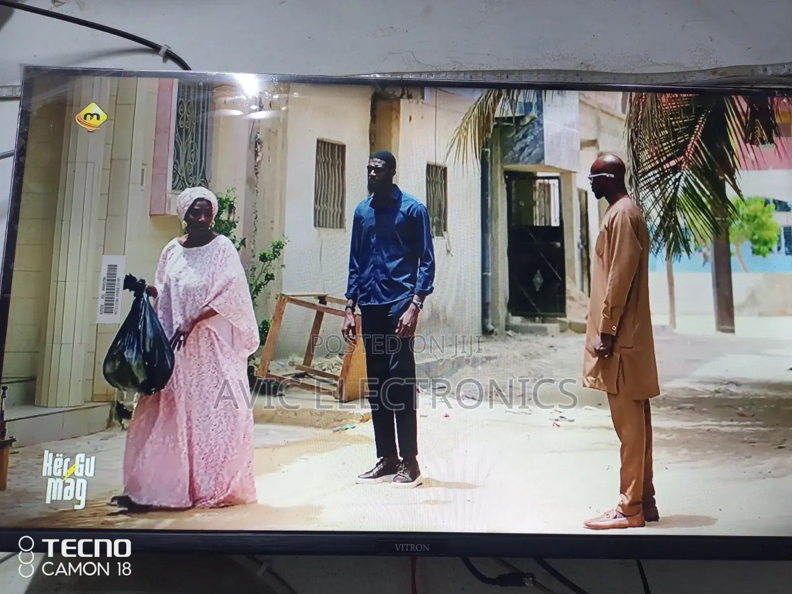 32" Smart Android Vitron TV