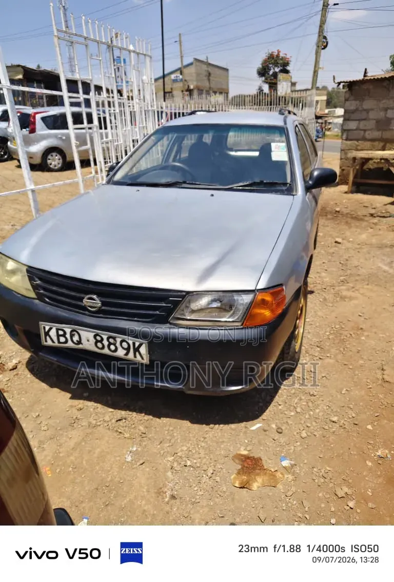 Nissan Advan 2005 Silver