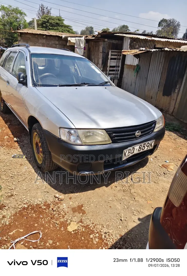 Nissan Advan 2005 Silver