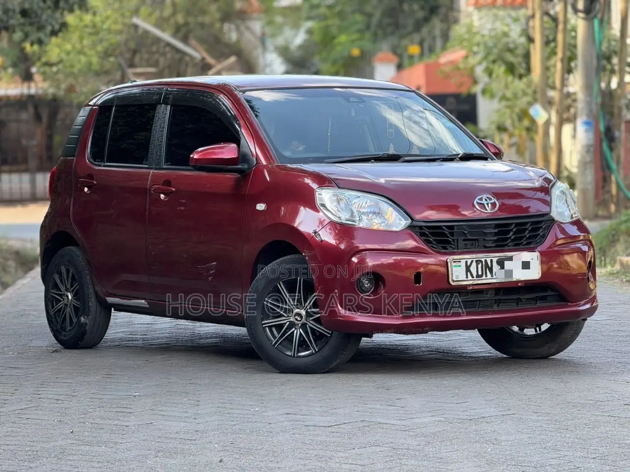 Toyota Passo 2018 Red