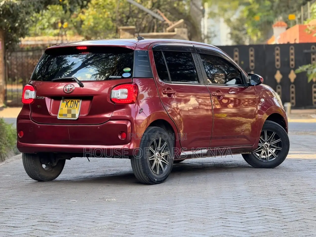 Toyota Passo 2018 Red