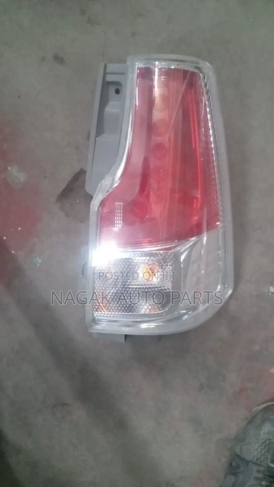 Suzuki Solio 2015 Taillght