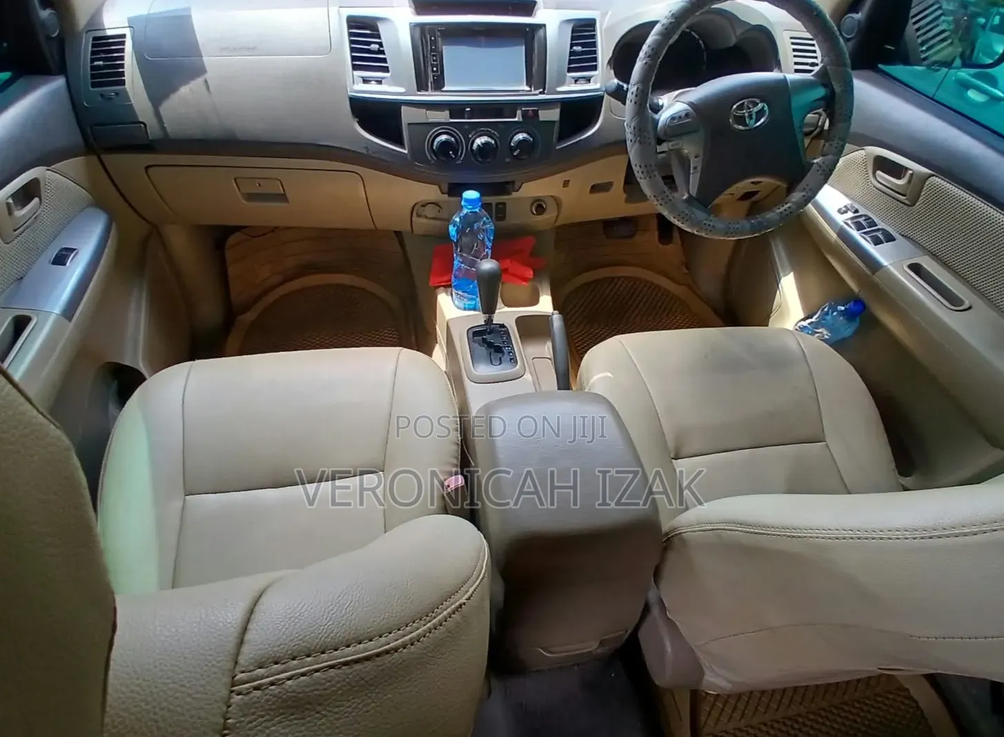 Toyota Hilux 2011 Black