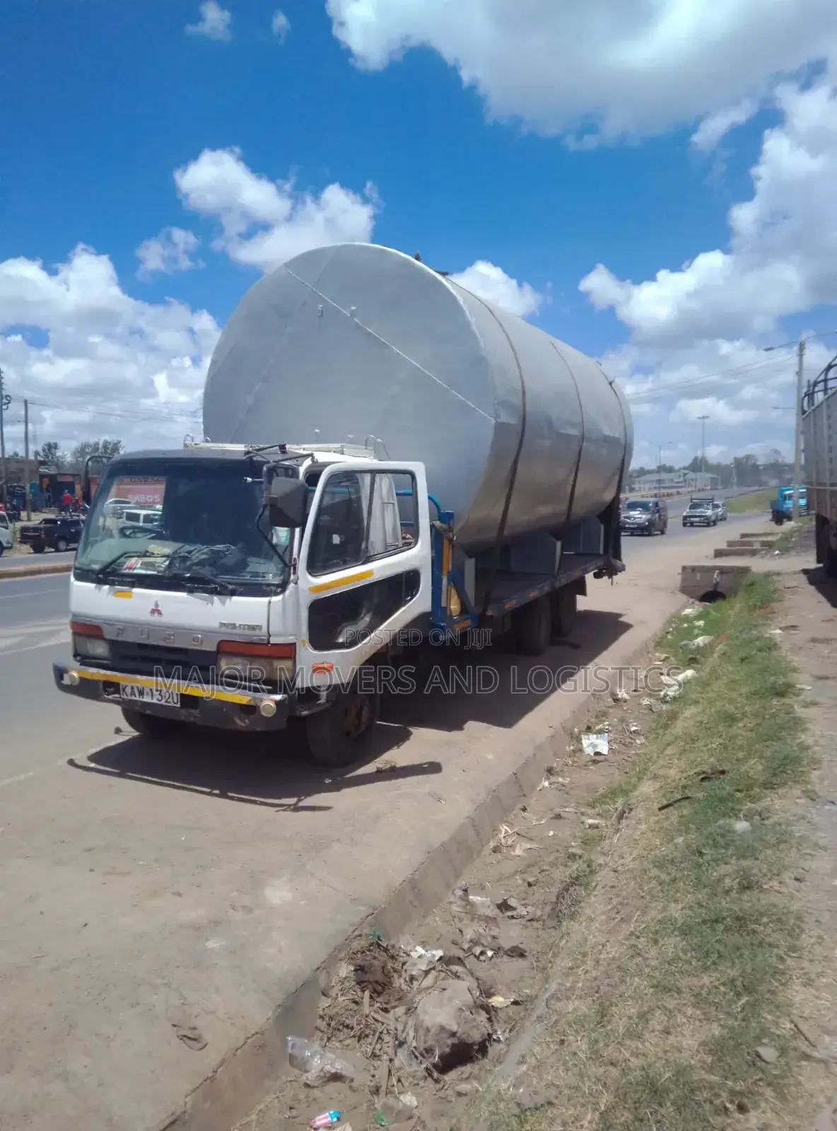 Mguu Kumi Lowloader for Wide Load Transport