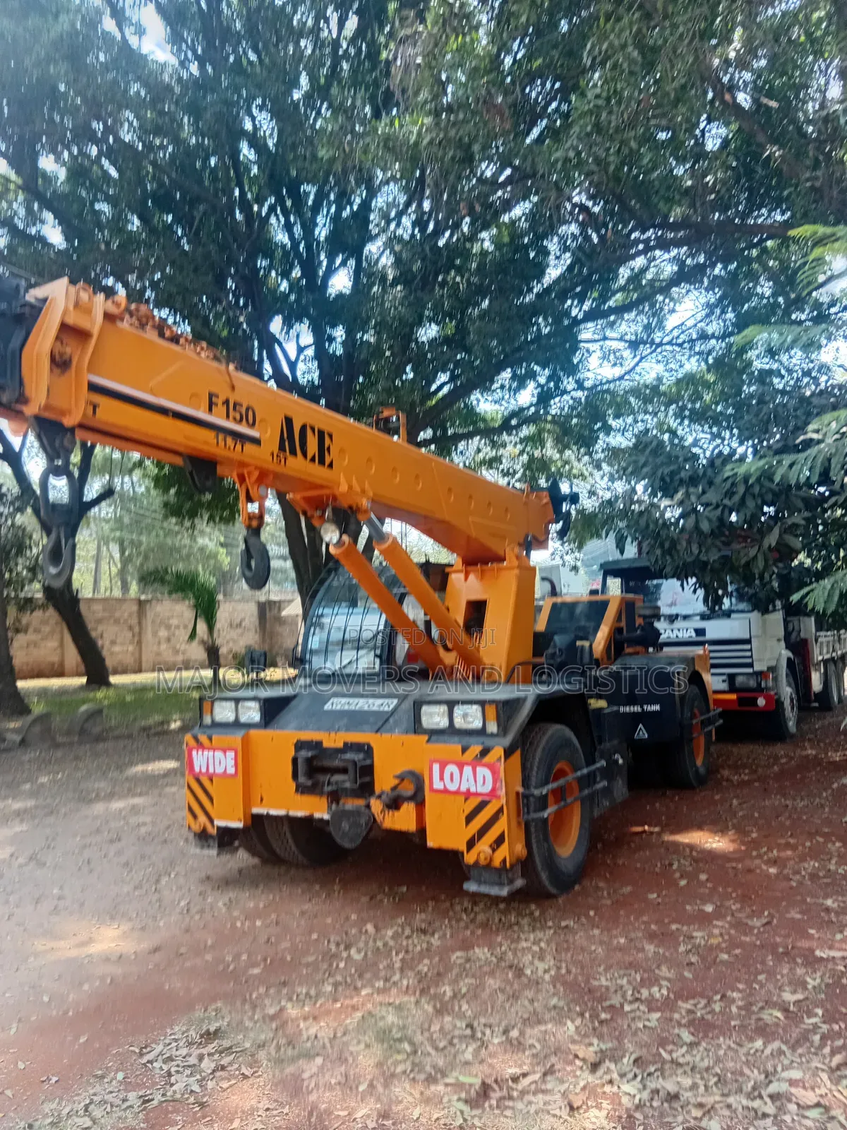 Hydra Crane. For Lifting Services