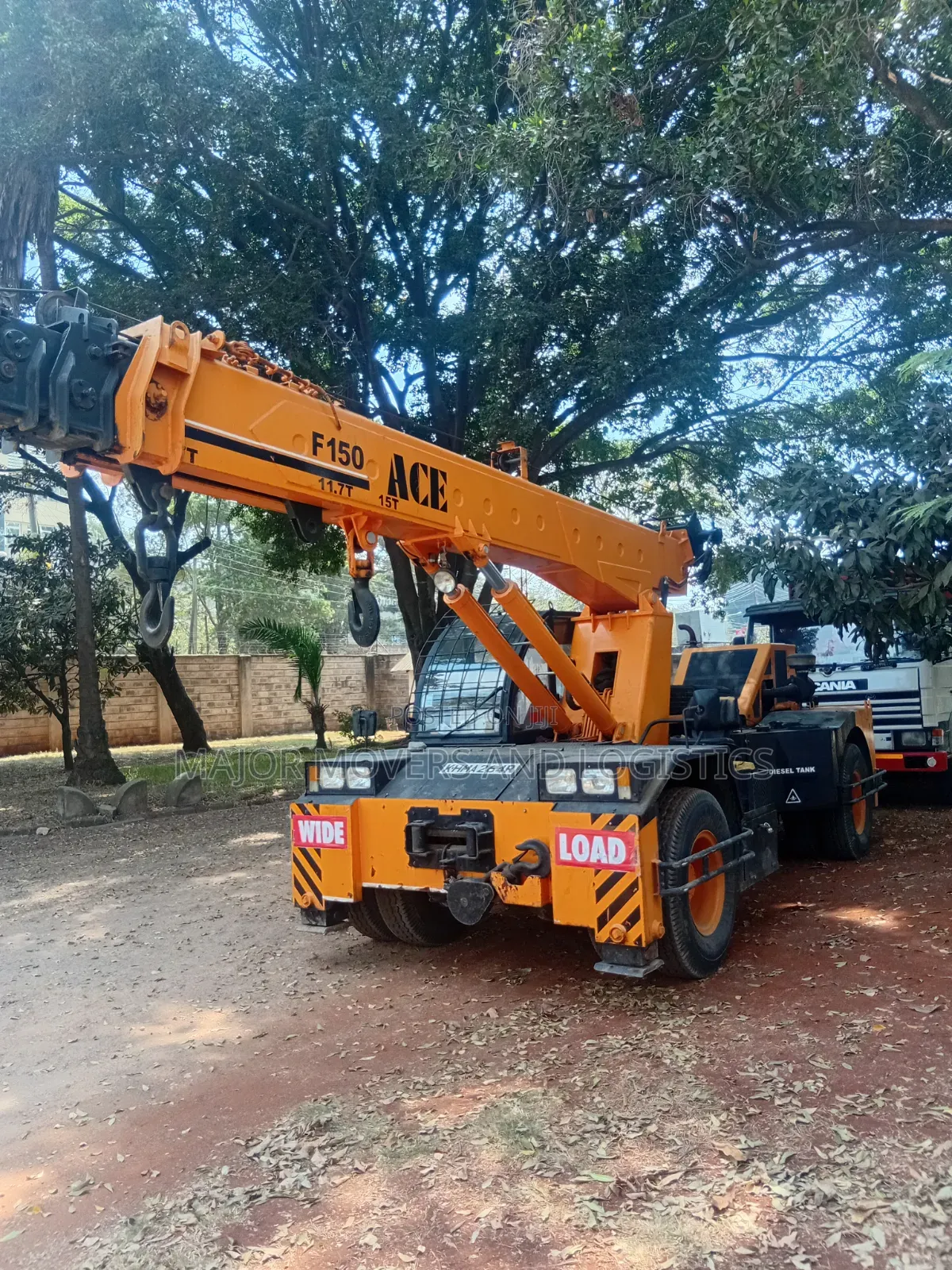 Hydra Crane. For Lifting Services