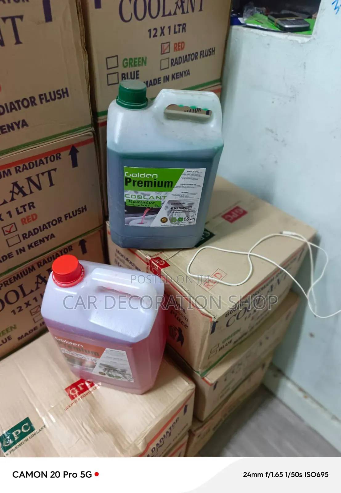 Overheating/Freezing Car Engine Radiator Fluid in Red/Green In5litres