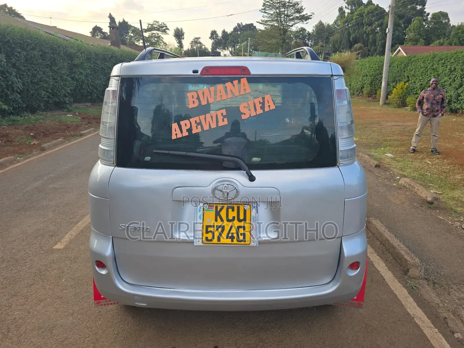 Toyota Sienta 1.5 FWD 2012 White