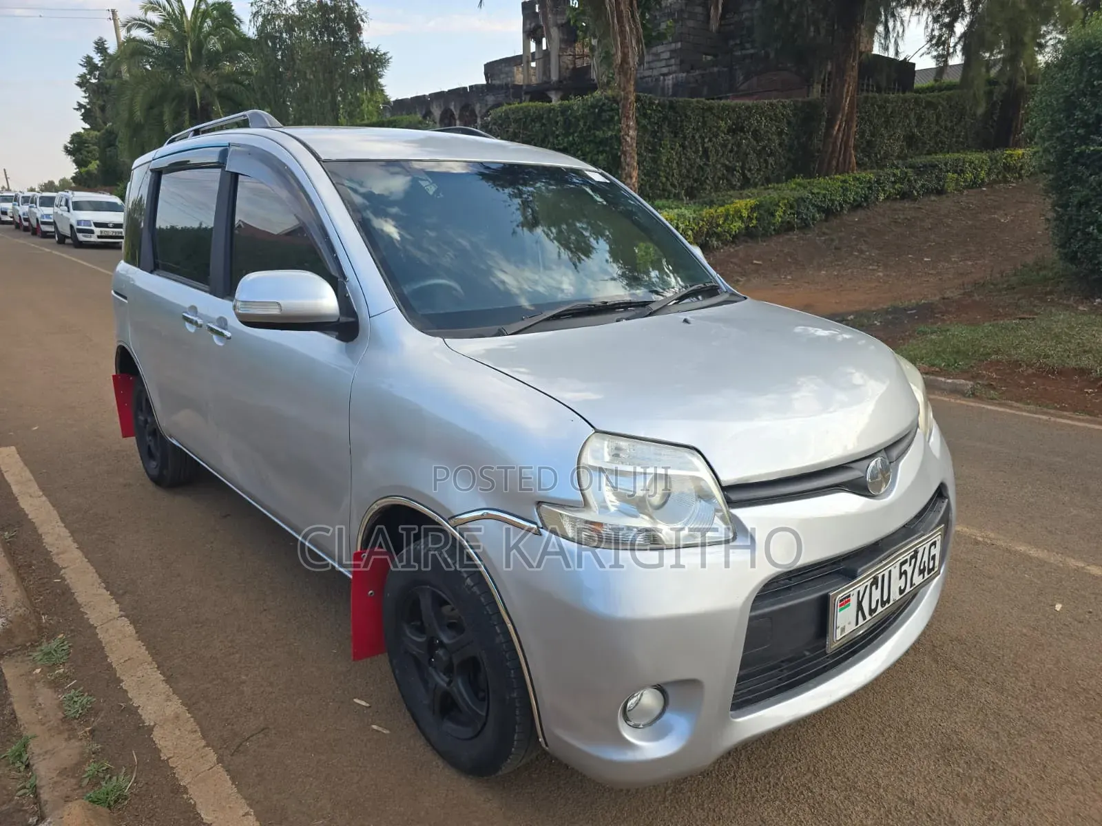 Toyota Sienta 1.5 FWD 2012 White