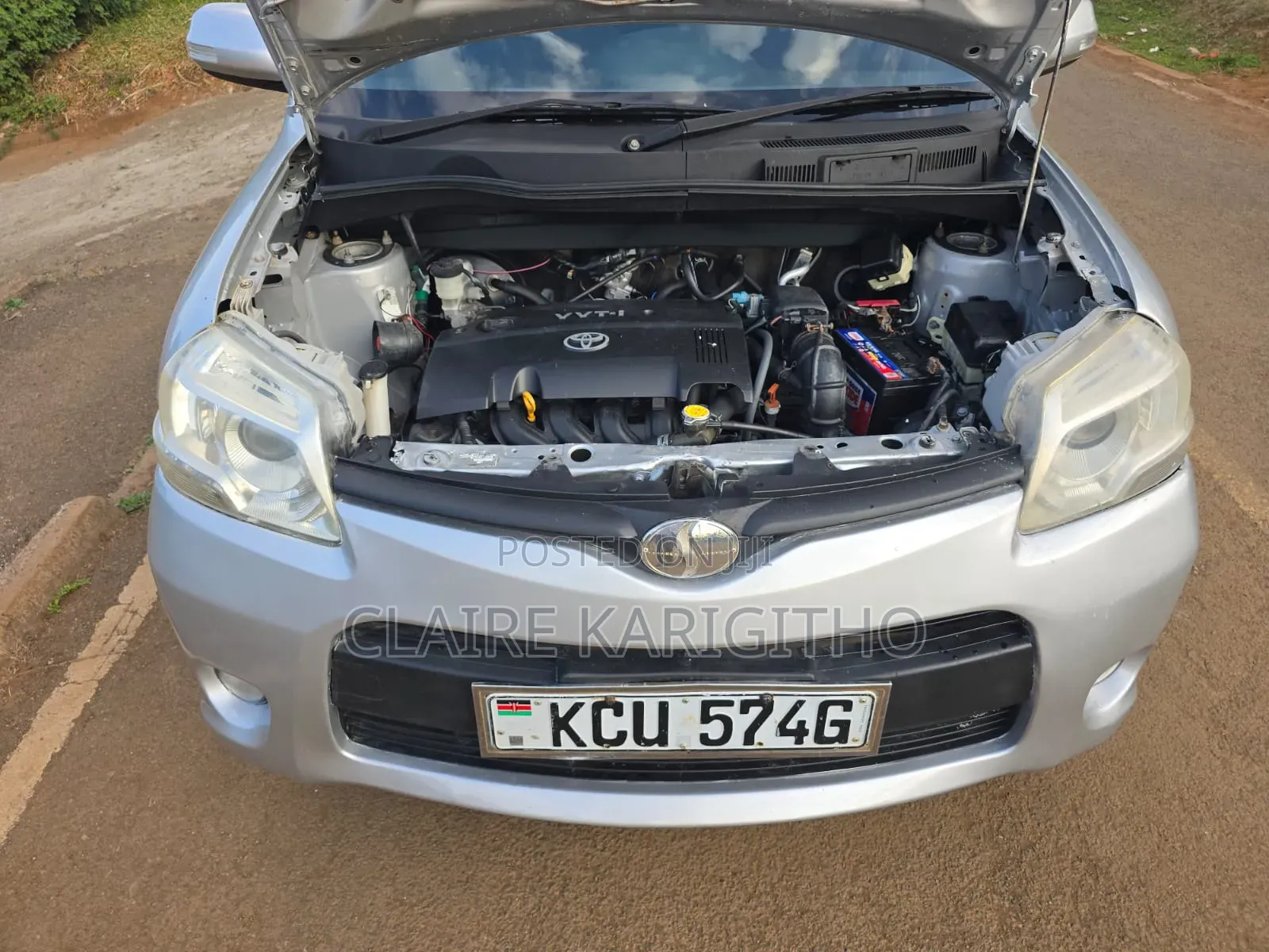 Toyota Sienta 1.5 FWD 2012 White