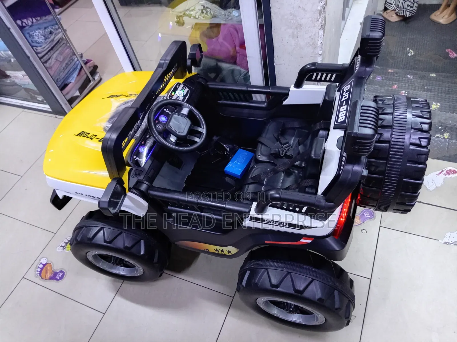 Kids Smart Rubber Wheeled Electric Car Up to 12yrs