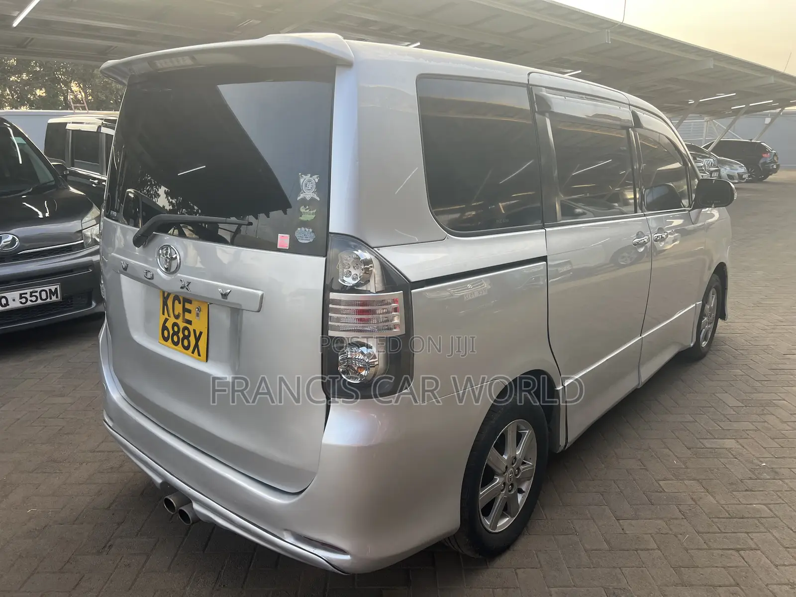 Toyota Voxy 2008 Silver