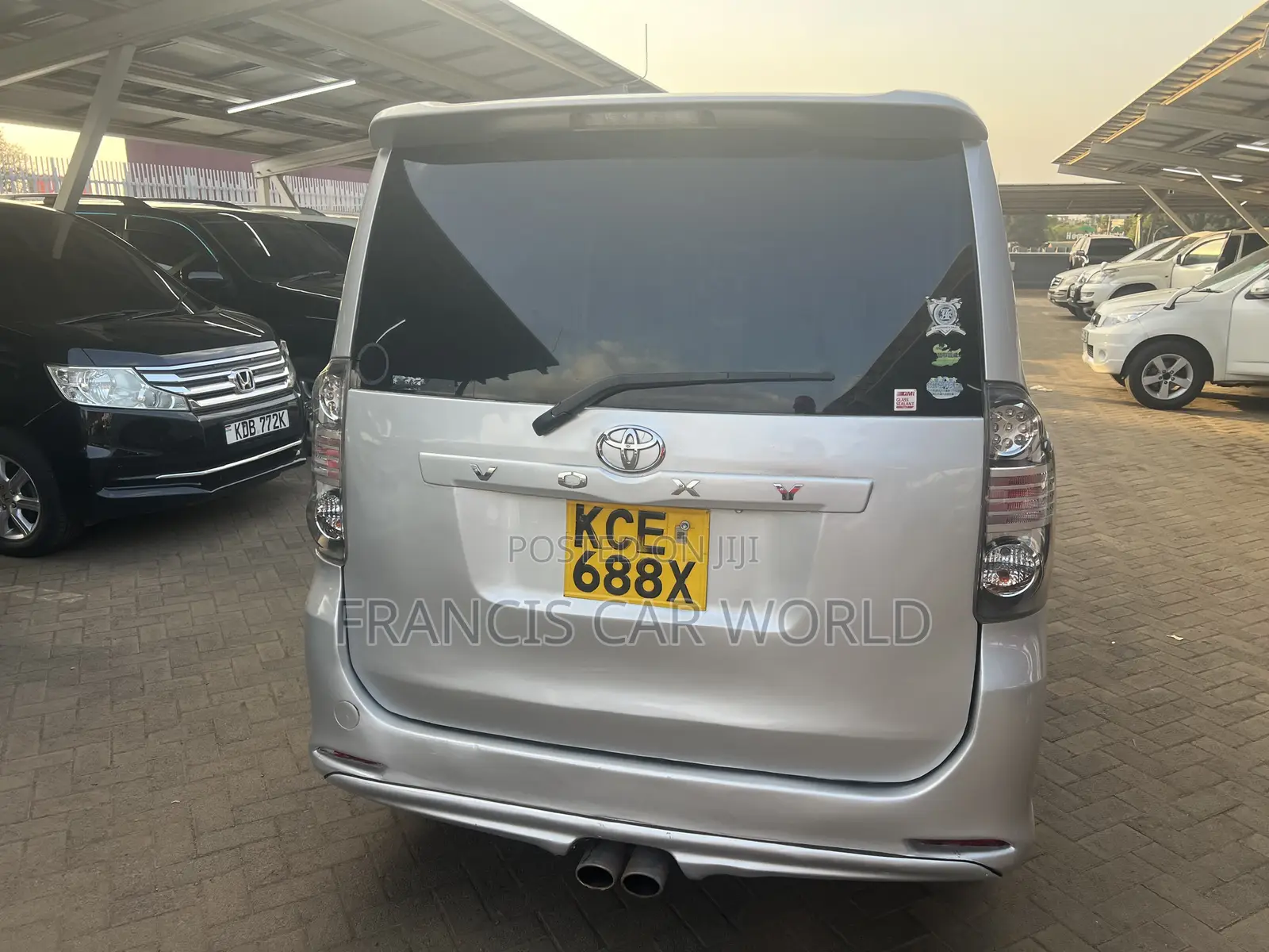 Toyota Voxy 2008 Silver