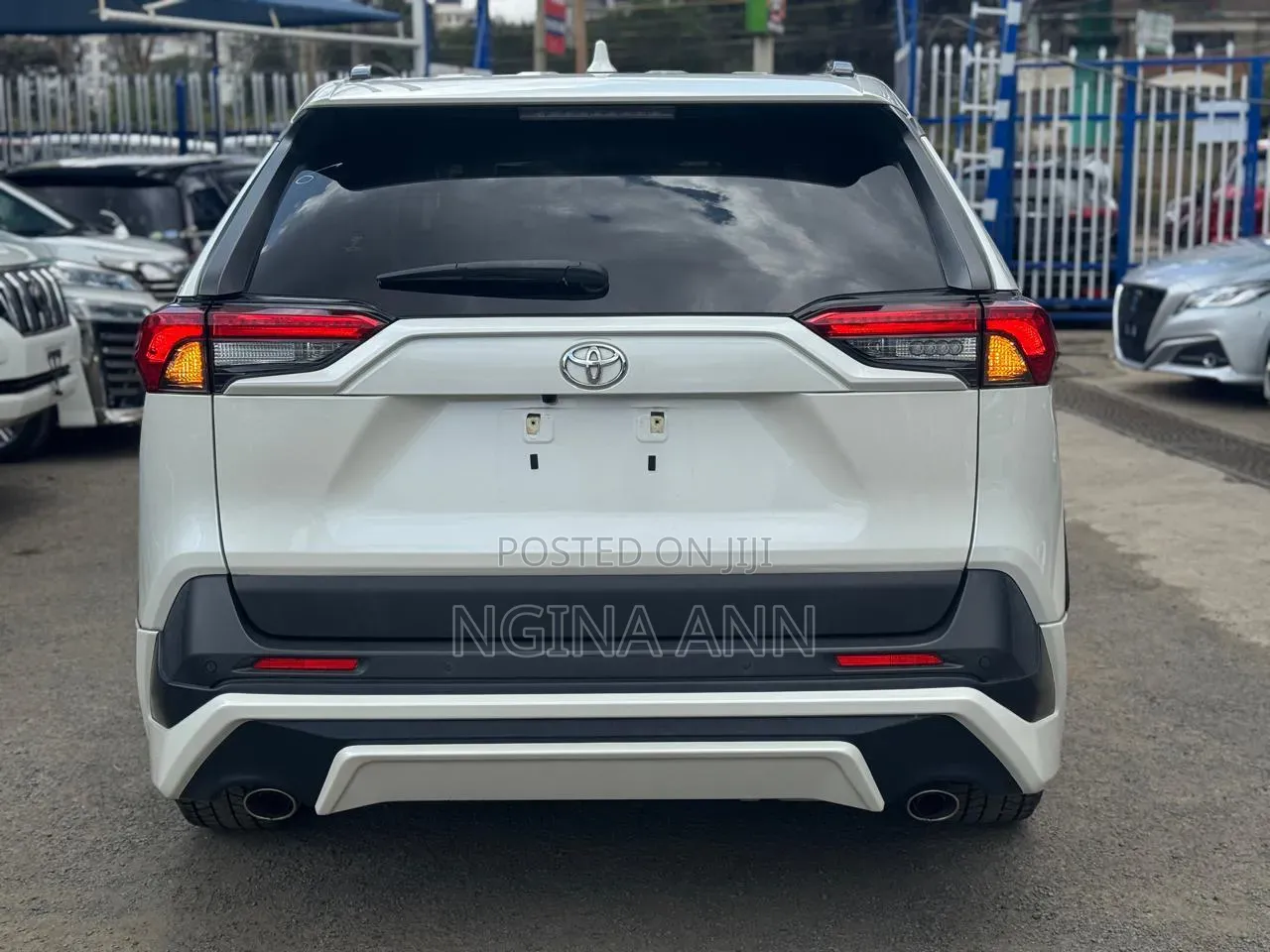 Toyota RAV4 2019 White