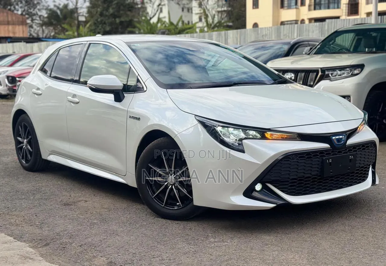 Toyota Corolla Hatchback 2019 White