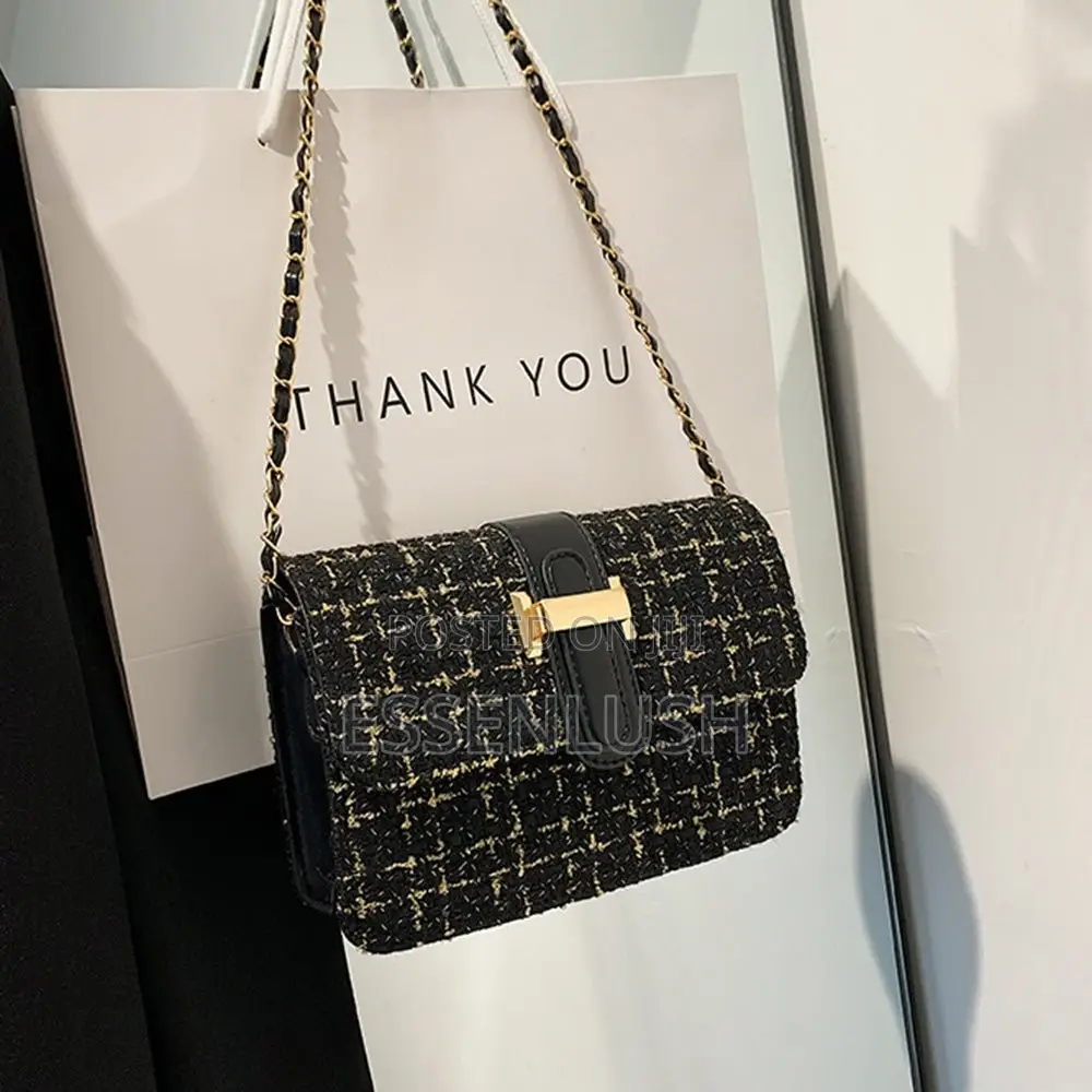 Elegant Tweed Crossbody Flap Bag With Gold Chain Strap