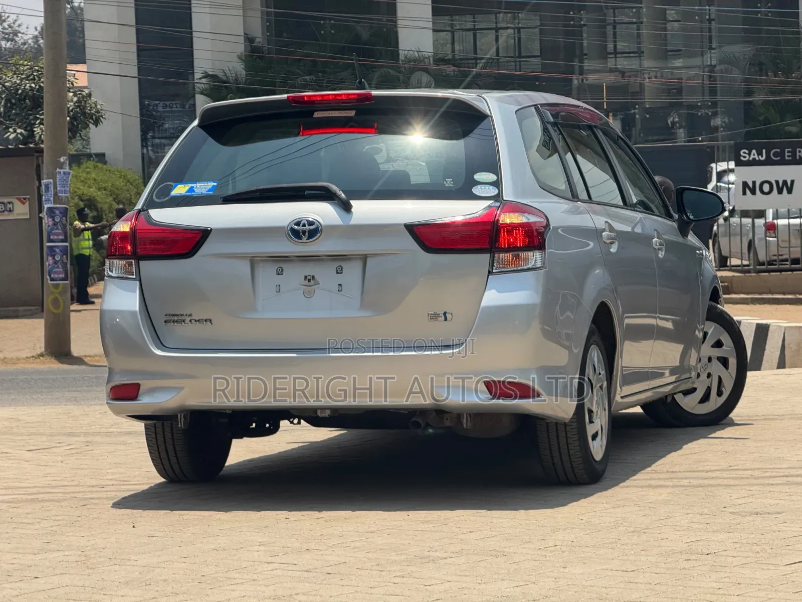 Toyota Corolla Fielder 1.5 Hybrid FWD 2020 Silver