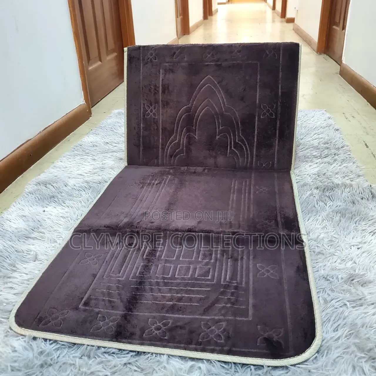 Foldable Padded Prayer Mat With Backrest Support -Plush Velvet Janamaz
