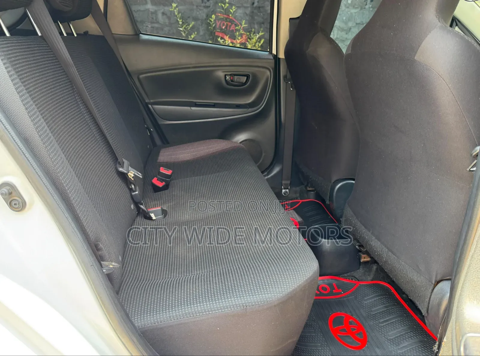 Toyota Vitz 2017 White